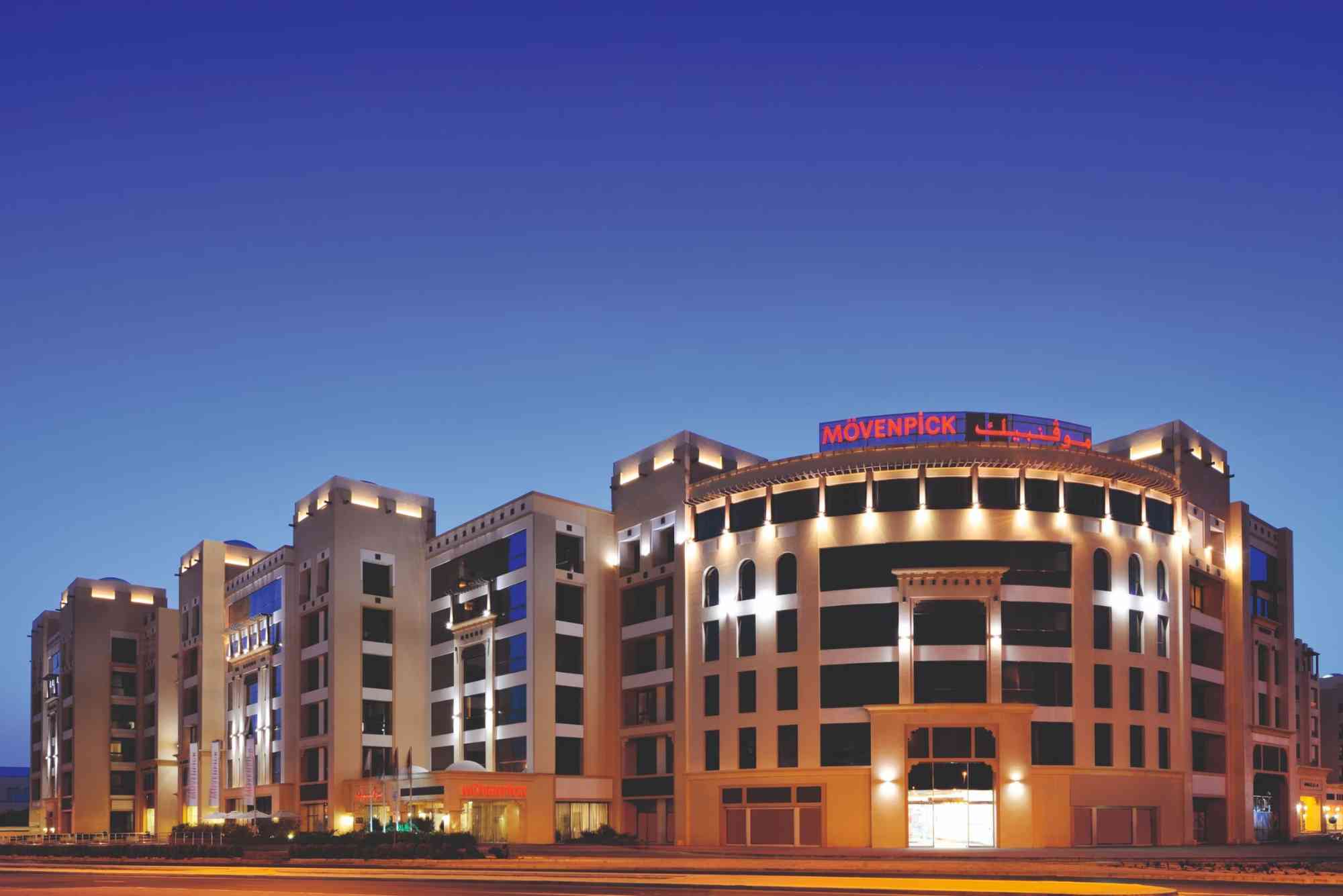 Mövenpick Hotel Apartments Al Mamzar Dubai 46th Street Dubai