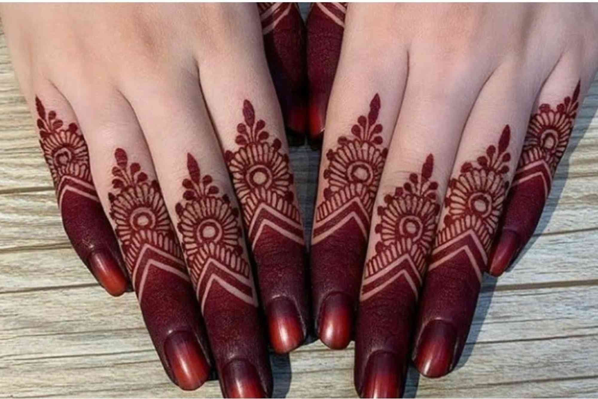Beautiful Henna Designs For Fingers