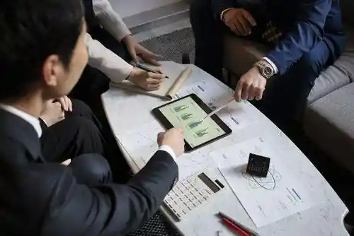 Buying Property in Dubai: What Every Serious Buyer Should Know Before Investing